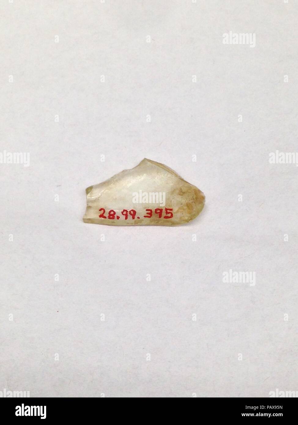 Fragment. Kultur: Europäische oder im Nahen und Mittleren Osten. Abmessungen: L.1. (2,5 cm). Datum: Ca. 1150-ca. 1250. Museum: Metropolitan Museum of Art, New York, USA. Stockfoto
