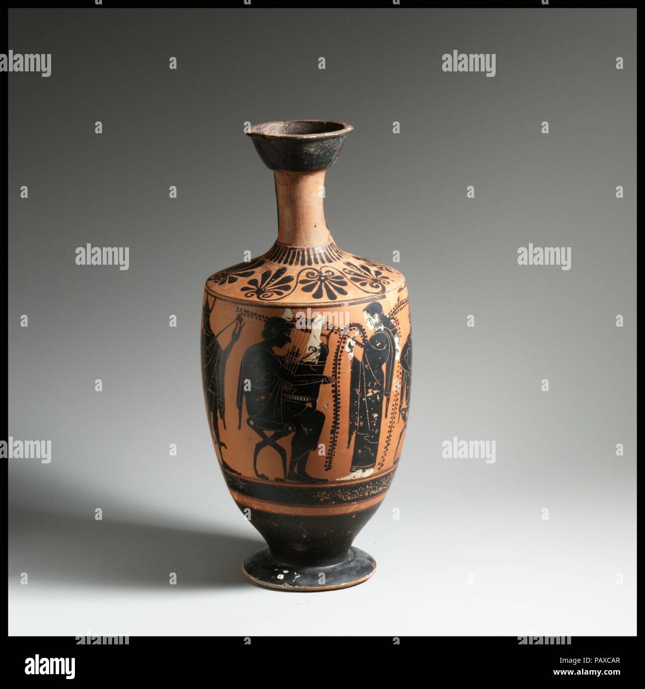 Lekythos. Kultur: Griechisch, Dachboden. Maße: 12 cm. (31,8 cm). Museum: Metropolitan Museum of Art, New York, USA. Stockfoto