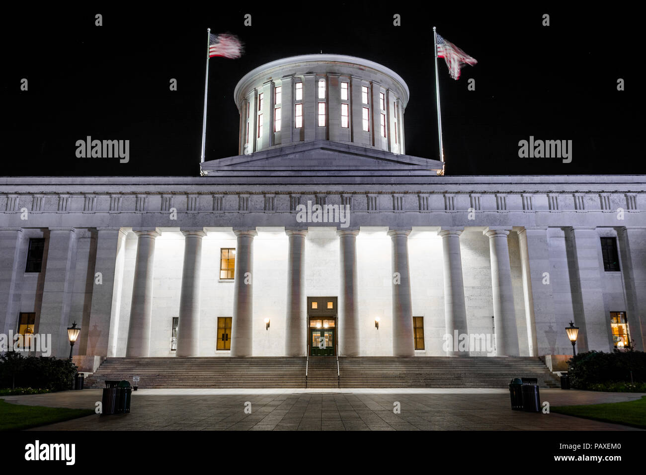 Die Ohio State House in der Nacht, in Columbus, Ohio. Stockfoto