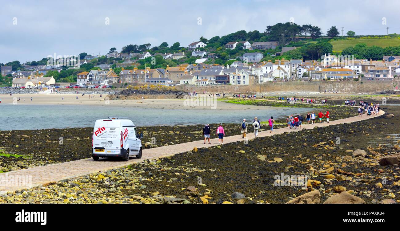 St Michael's Mount Causeway, St Michael's Mount, Karrek Loos yn Koos, Marazion, Cornwall, England, Großbritannien Stockfoto