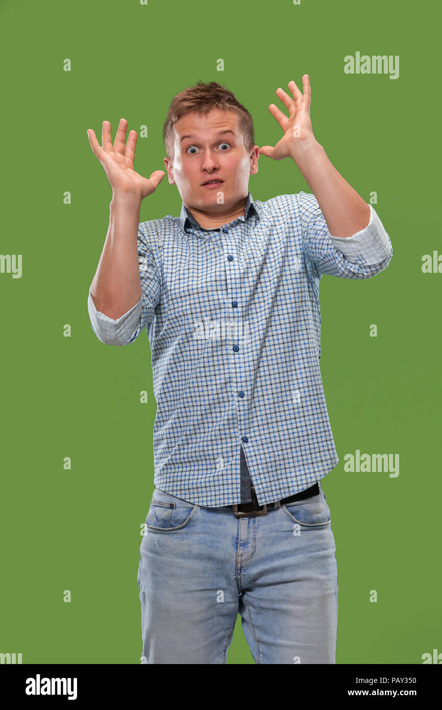 Portrait der Angst den Menschen auf Grün Stockfoto