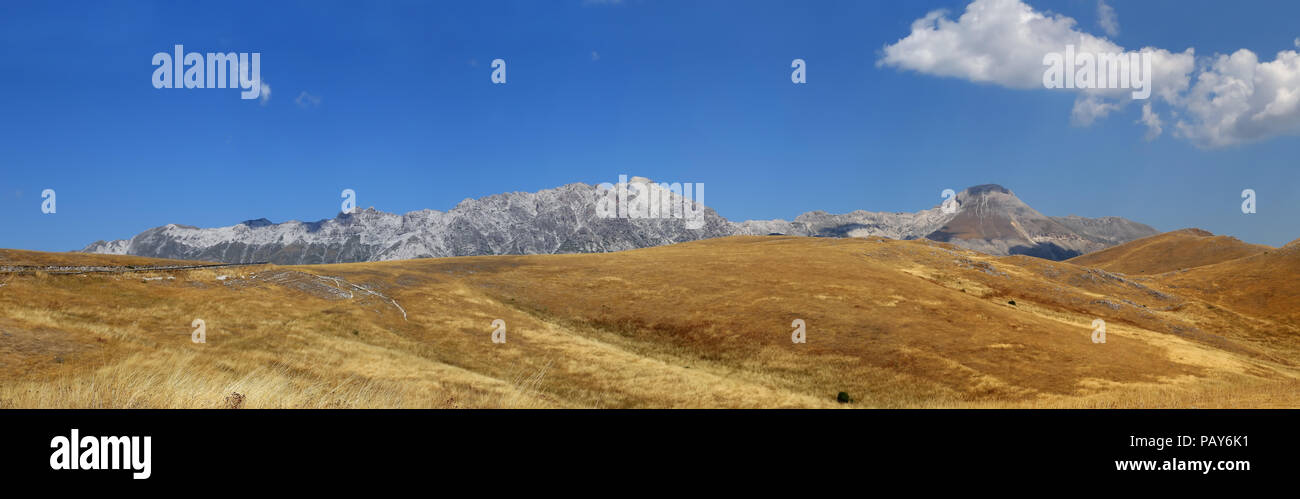 Nationalpark Gran Sasso, Abruzzen, auf 1250 m Stockfoto