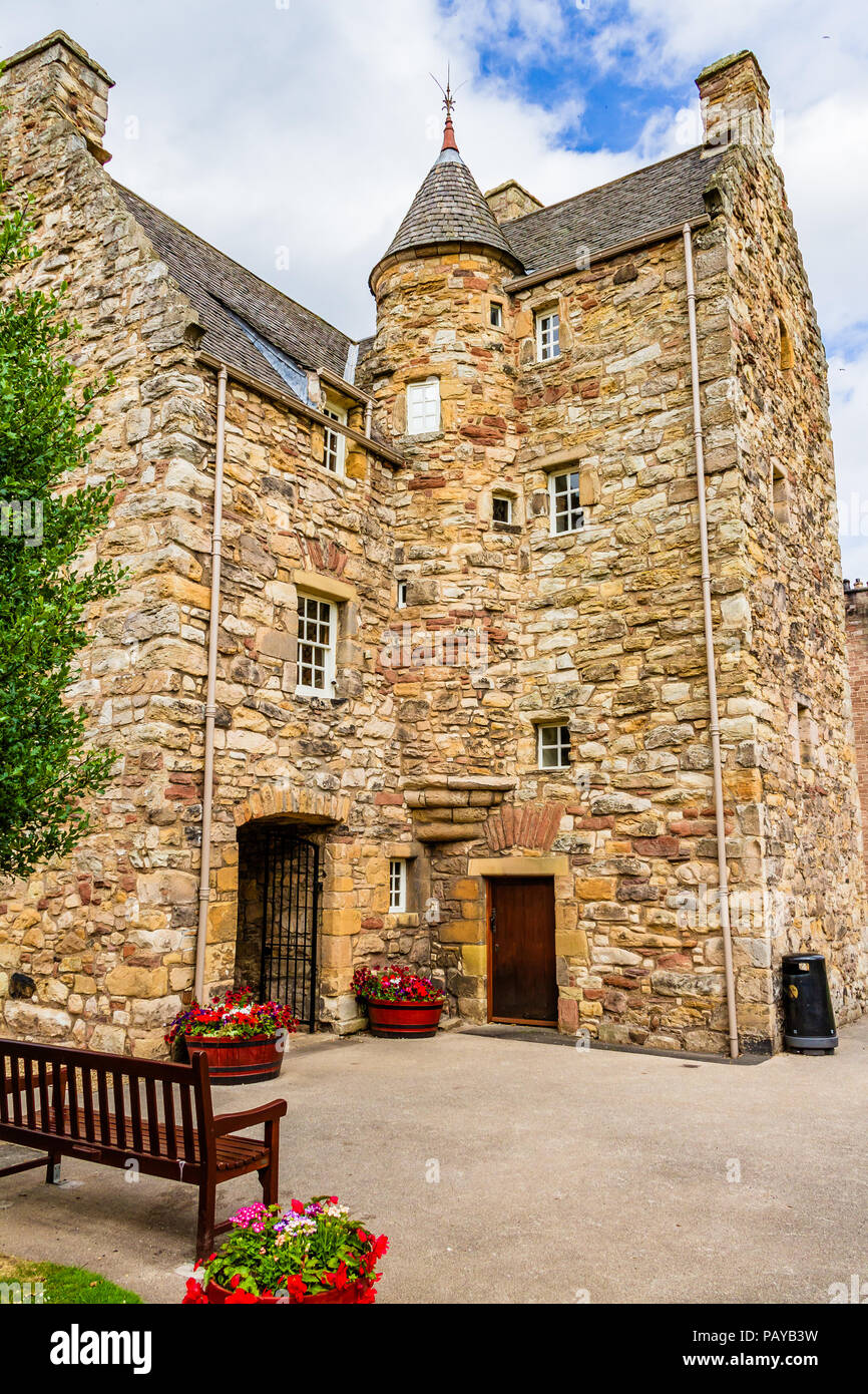 Die Festung in Jedburgh, in der die schottische Königin Mary einmal gewohnt, jetzt der der die schottische Königin Mary Visitor Center. Jedburgh, Schottland Stockfoto