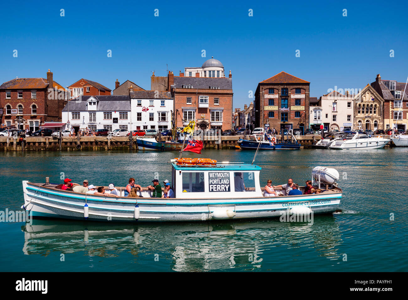 Fähre in den Hafen von Weymouth, Dorset, Großbritannien. Stockfoto