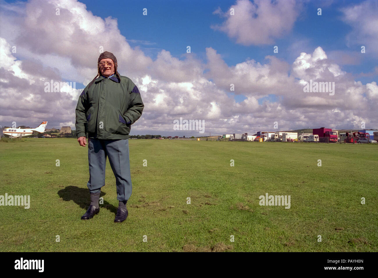 84-year-old wing Walker, Leslie Seales, Shoreham Airport Stockfoto