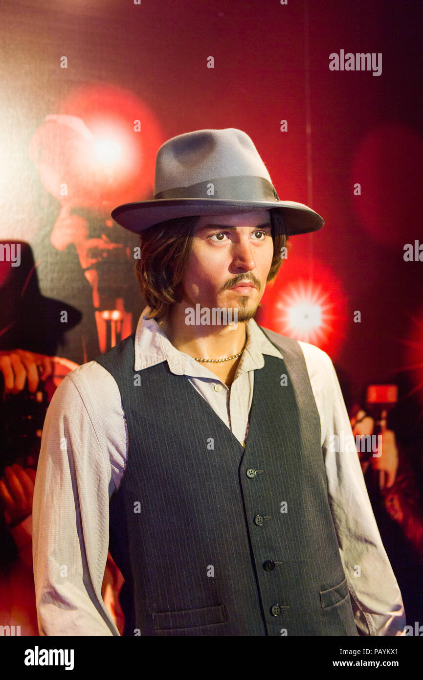 Los Angeles Usa 28 September 2015 Johnny Depp In Madame