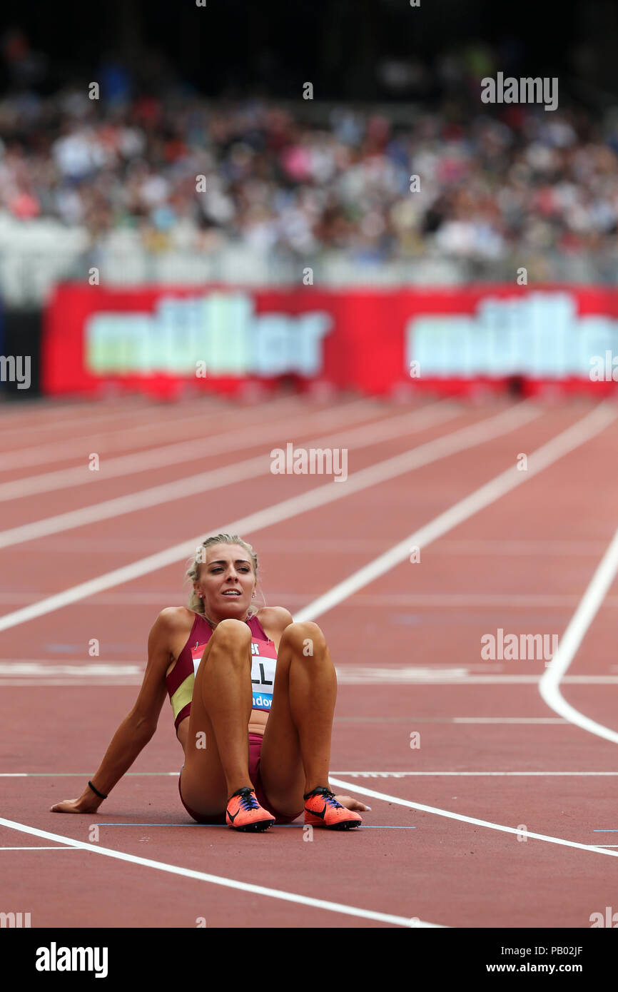 Alexandra Bell (Großbritannien) erschöpft nach konkurrierenden 800 m der Frauen 2018, Finale bei den IAAF Diamond League, Jubiläum Spiele, Queen Elizabeth Olympic Park, Stratford, London, UK. Stockfoto