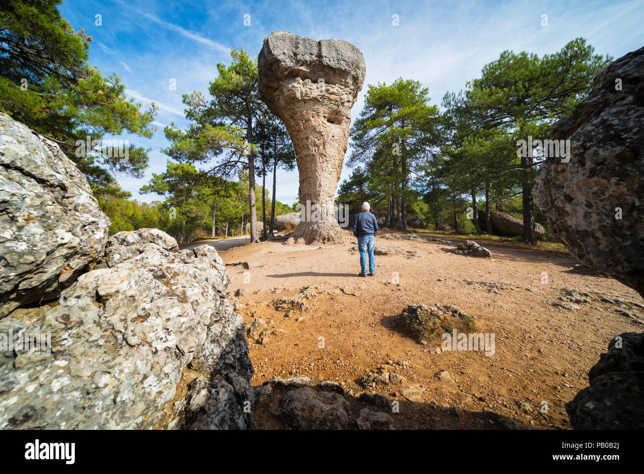 Ciudad Encantada, Cuenca Provinz, Castilla-La Mancha, Spanien. Karstige Gestein. Diese eine, genannt El Tormo Alto, ist ein Symbol der Ciudad Enca Stockfoto