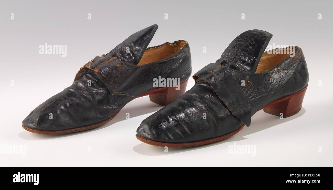 Schuhe aus dem 18 jahrhundert -Fotos und -Bildmaterial in hoher Auflösung –  Alamy
