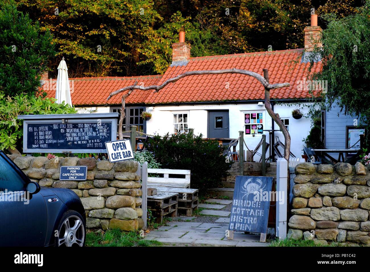 Bridge Cottage Bistro, Sandsend, in der Nähe von Whitby, North Yorkshire Stockfoto Bridge Cottage Bistro, Sandsend, in der Nähe von Whitby, North Yorkshire Stockfoto