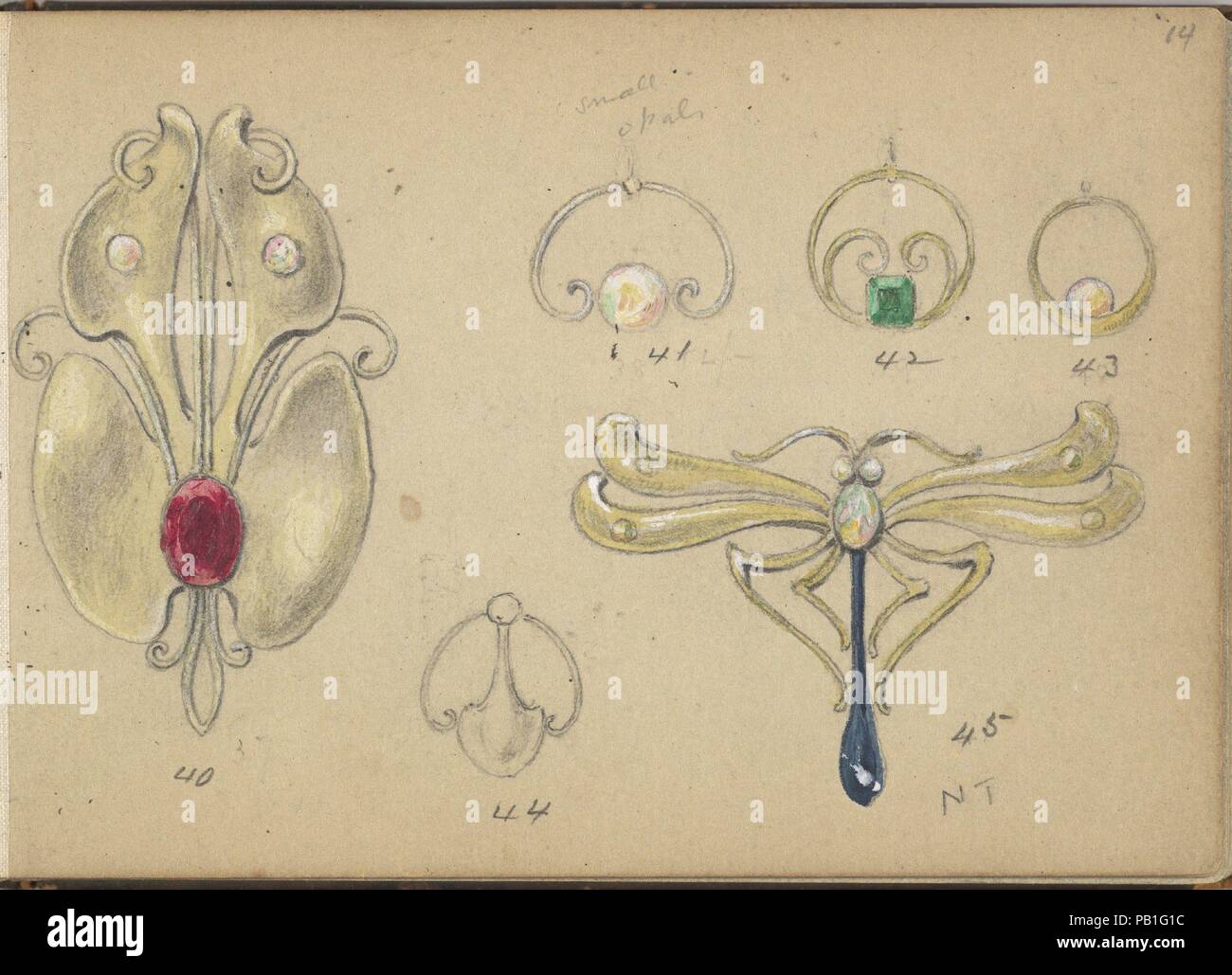 Sechs Designs für Schmuck. Artist: Edgar Gilstrap Simpson (British, 1867-1945 (angenommenen)). Maße: Blatt: 3 1/2 x 5 in. (8,9 x 12,7 cm). Datum: 1899. Sechs Designs für Schmuck, einschließlich kleiner Motive. Es gibt zwei große Designs auf der Seite, wie ein Blatt mit einem roten Stein und zwei kleineren weißen Steinen geformt. Das andere Design hat die Form einer Libelle. Beide konnten als Brosche sein, sondern könnten auch als die Spitze einer Pinnadel gemeint sein. Die vier anderen Designs sind kleinere Motive aus feinem Silber oder Gold Band mit einem kostbaren Stein. Die Designs sind einzeln nummeriert (kontinuierliche f Stockfoto