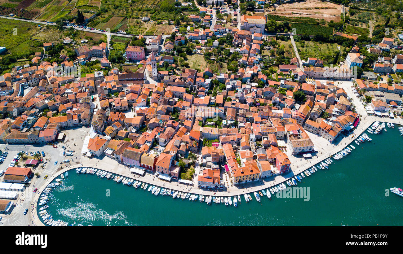 Luftbild der Altstadt von Stari Grad, Hvar, Insel Hvar, Kroatien Stockfoto
