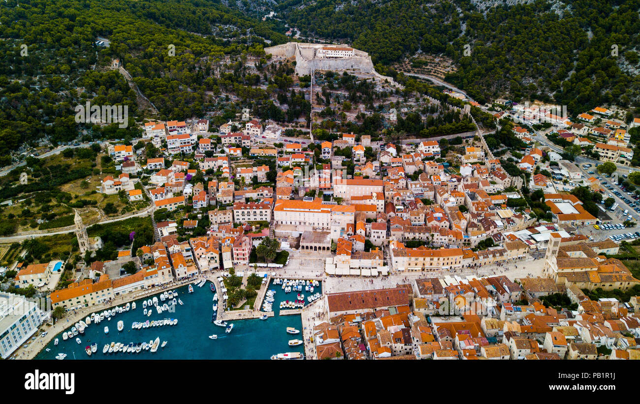 Fortica oder Tvrđava Španjolo (Spanisch Fort), Stadt Hvar, Kroatien Stockfoto