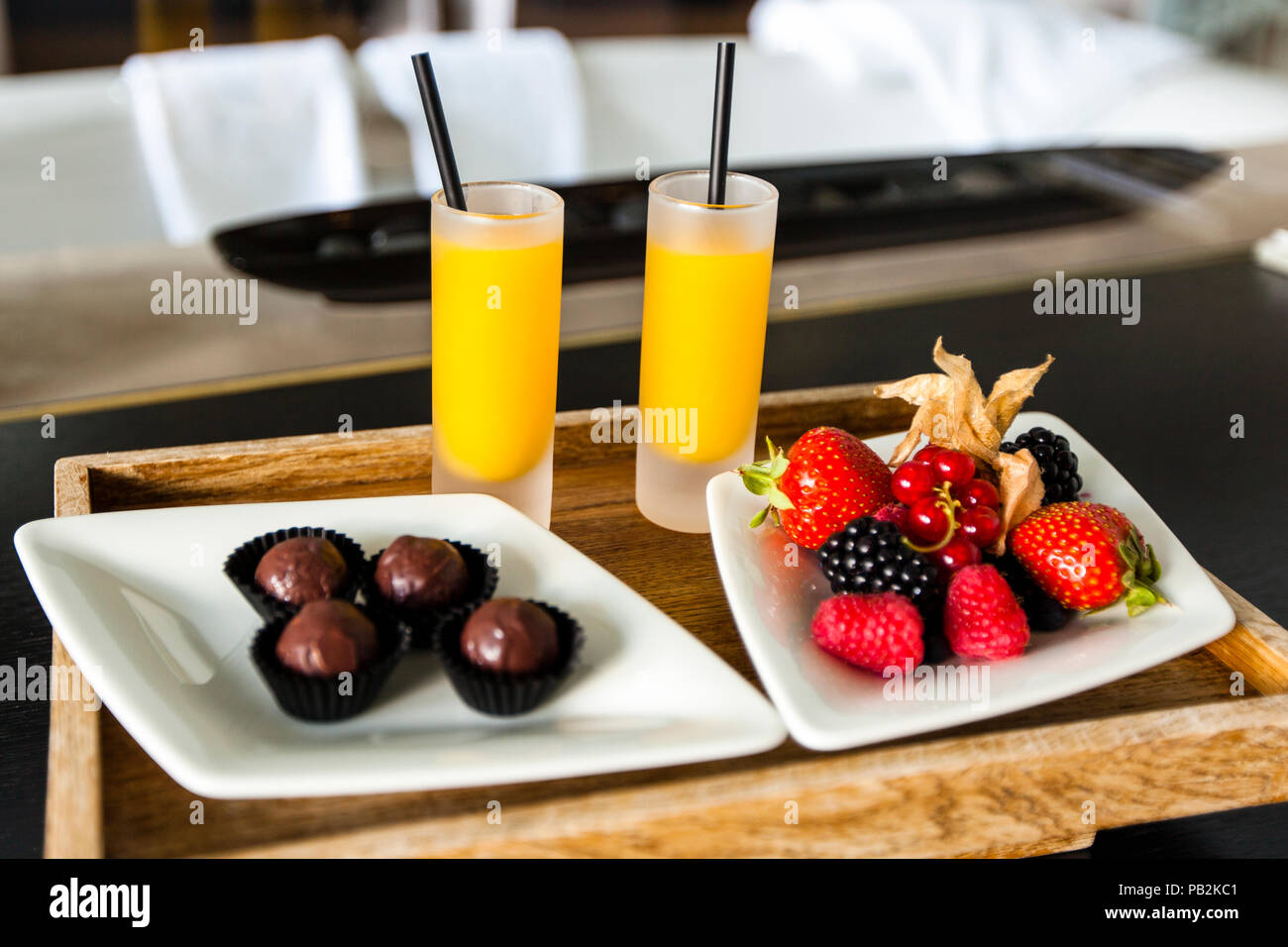 Hotel Lenkerhof, Lenk, Schweiz. Mit frischem Obst, Blumen und Grüßen aus der Patisserie werden alle Gäste bei der Ankunft begrüßt Stockfoto
