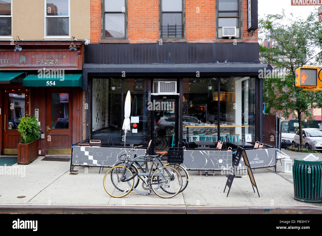 Alta Calidad, 552 Vanderbilt Avenue, Brooklyn, NY. aussen Verkaufsplattform für ein Restaurant in Prospect Heights Stockfoto