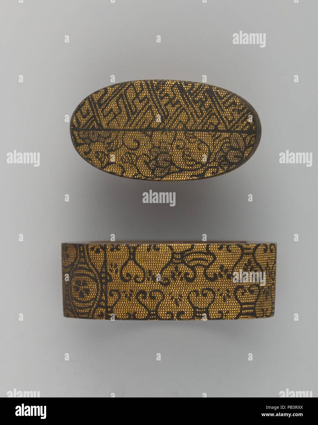 Sword-Hilt Kragen und Knauf (Fuchigashira). Kultur: Japanisch. Abmessungen: Fuchi (a); H.1 1/2 in. (3,8 cm); Wt. 0,8 oz. (22.7 g); kashira (b); H.1 5/16 in. (3,3 cm); Wt. 0,4 oz. (11,3 g). Datum: Ca. 1615-1868. Museum: Metropolitan Museum of Art, New York, USA. Stockfoto