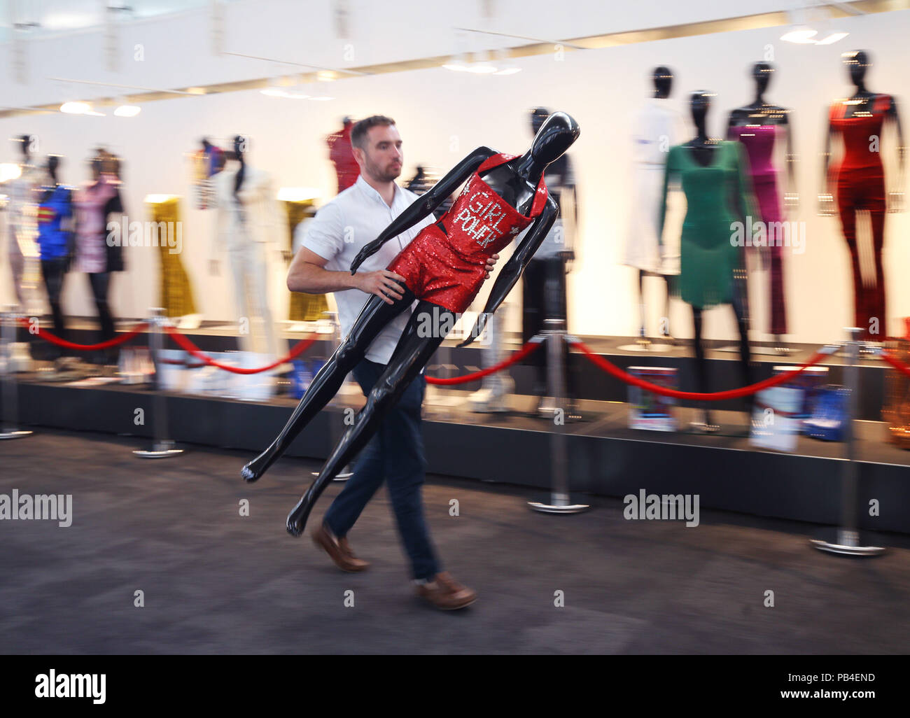 Ein Display an der Spice Girls Ausstellung im Business Design Centre in North London verschoben. Stockfoto