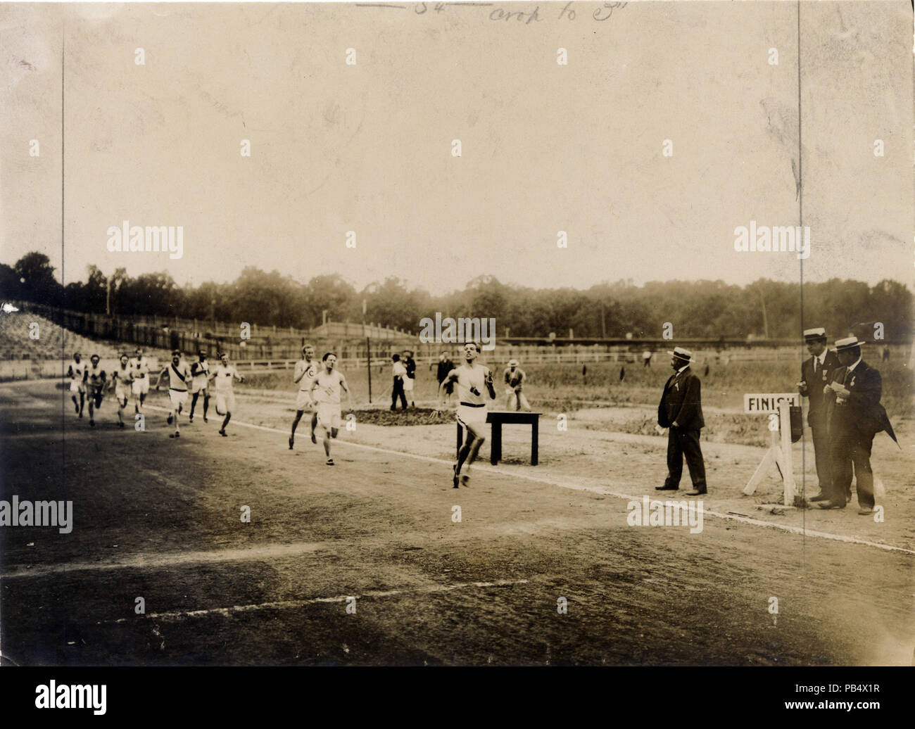 737 H.L Hillman des New York Athletic Club gewann die 400 Meter bei den Olympischen Spielen 1904 starten Stockfoto