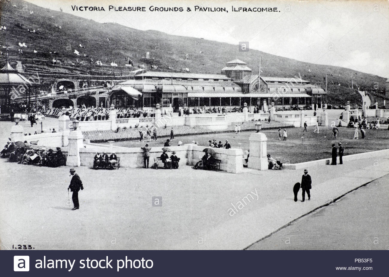 Victoria Vergnügungspark und Pavillon, Ilfracombe, Alte Ansichtskarte von 1927 Stockfoto