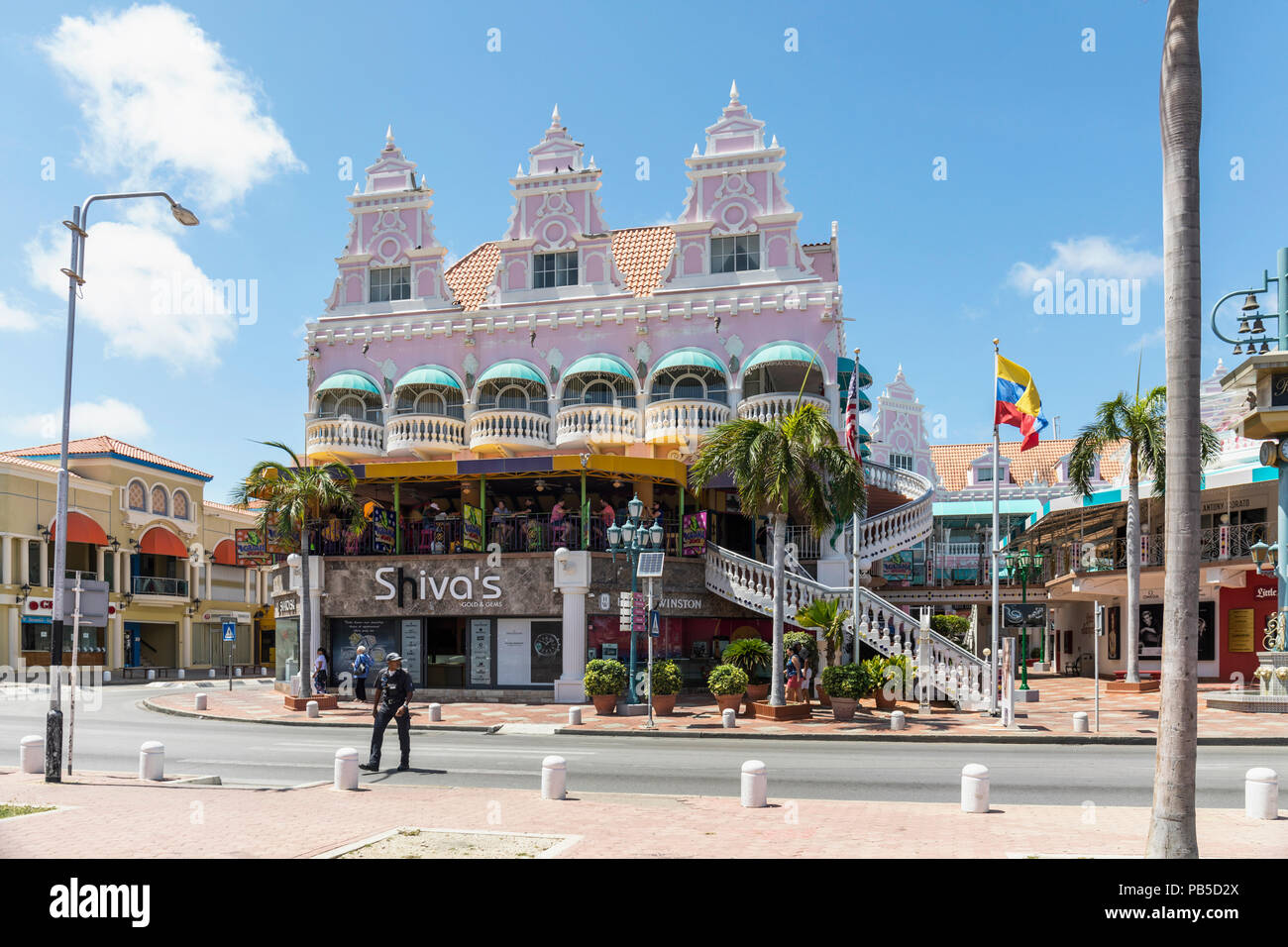 Shivas in Lloyd G. Smith Boulevard, Oranjestad, Aruba, Karibik Stockfoto