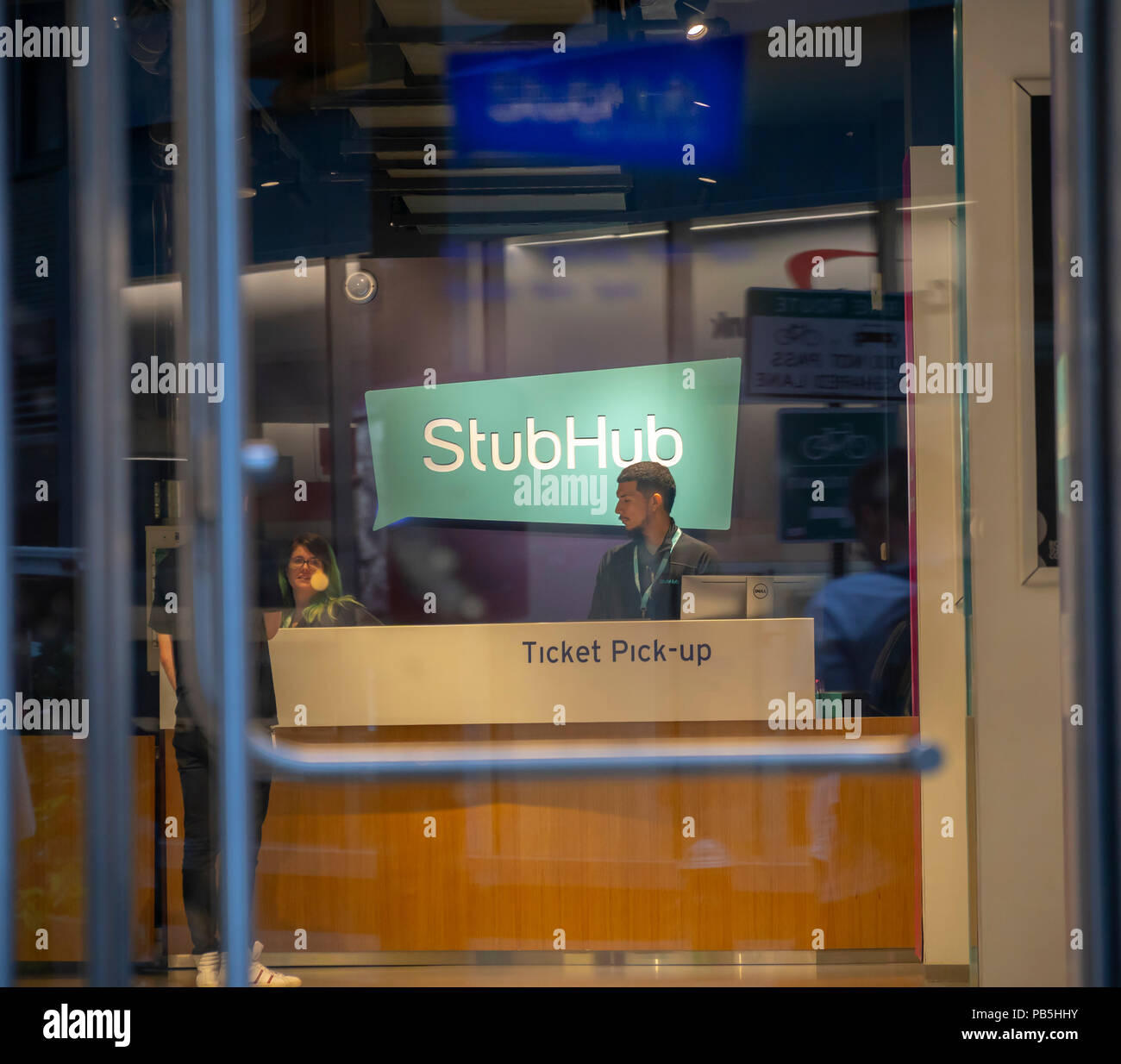 Ein StubHub ticket Broker storefront in Midtown in New York am Dienstag, 24. Juli 2018. StubHub ist im Besitz von eBay. (© Richard B. Levine) Stockfoto