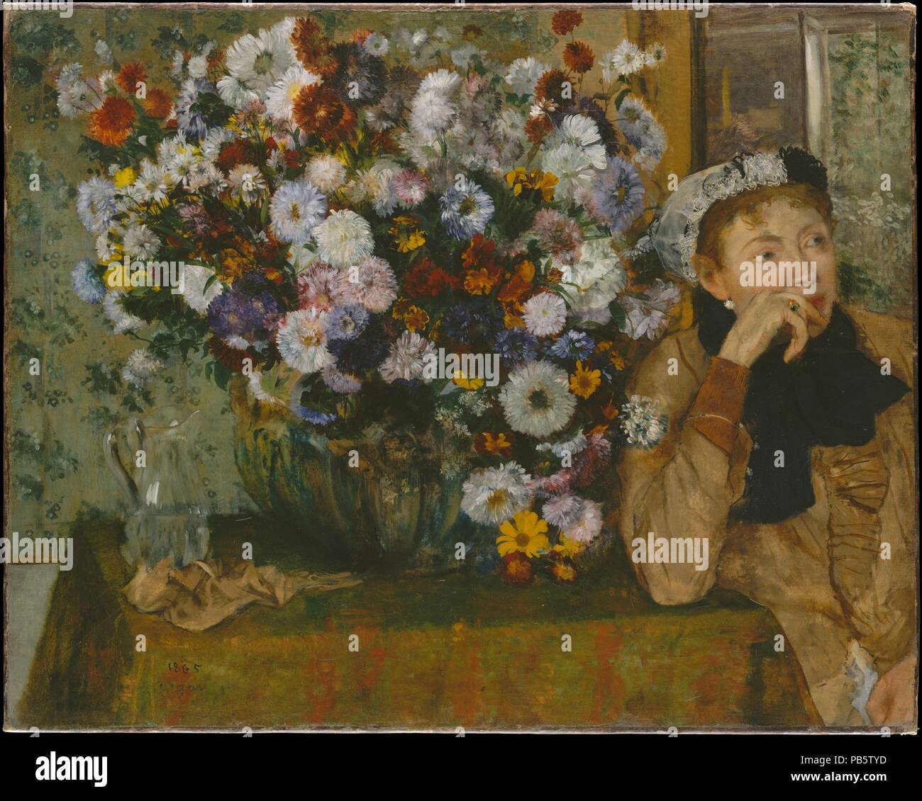 Eine Frau sitzt neben einer Vase mit Blumen (Madame Paul Valpinçon?). Künstler: Edgar Degas (Französisch, Paris 1834-1917 Paris). Abmessungen: 29 x 36 cm. (73,7 x 92,7 cm). Datum: 1865. Die Gegenüberstellung der vorstehend Bouquet, der off-center Abbildung, den Blick nach rechts abgelenkt, illustriert von Degas Ziel der Erfassung von Personen in scheinbar beiläufigen, slice-of-life. Der sitter ist wahrscheinlich die Frau des Künstlers Schüler Freund Paul Valpinçon; Degas sehr genossen hat Outings zu Ihrem Landhaus, ménil-hubert und die Dahlien, Astern, und gaillardias im Bouquet würde vorschlagen, einen späten Stockfoto
