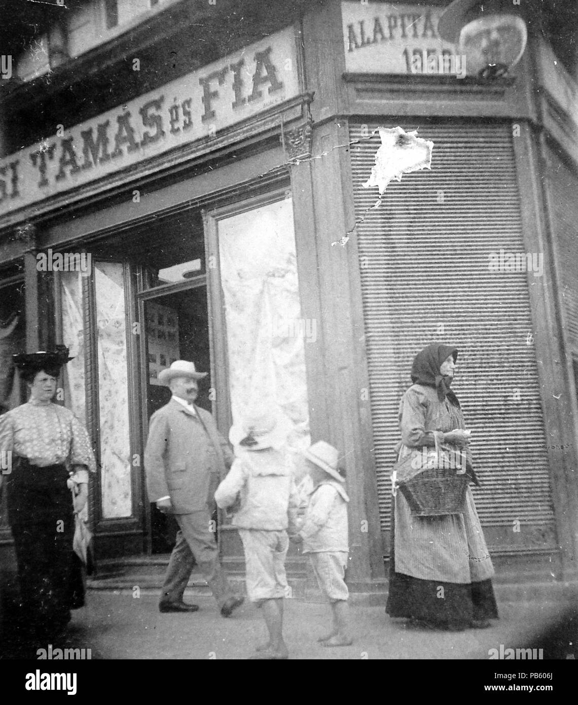 1078 Mátyás Király tér - Deák Ferenc utca sarok. Fortepan 2904 Stockfoto