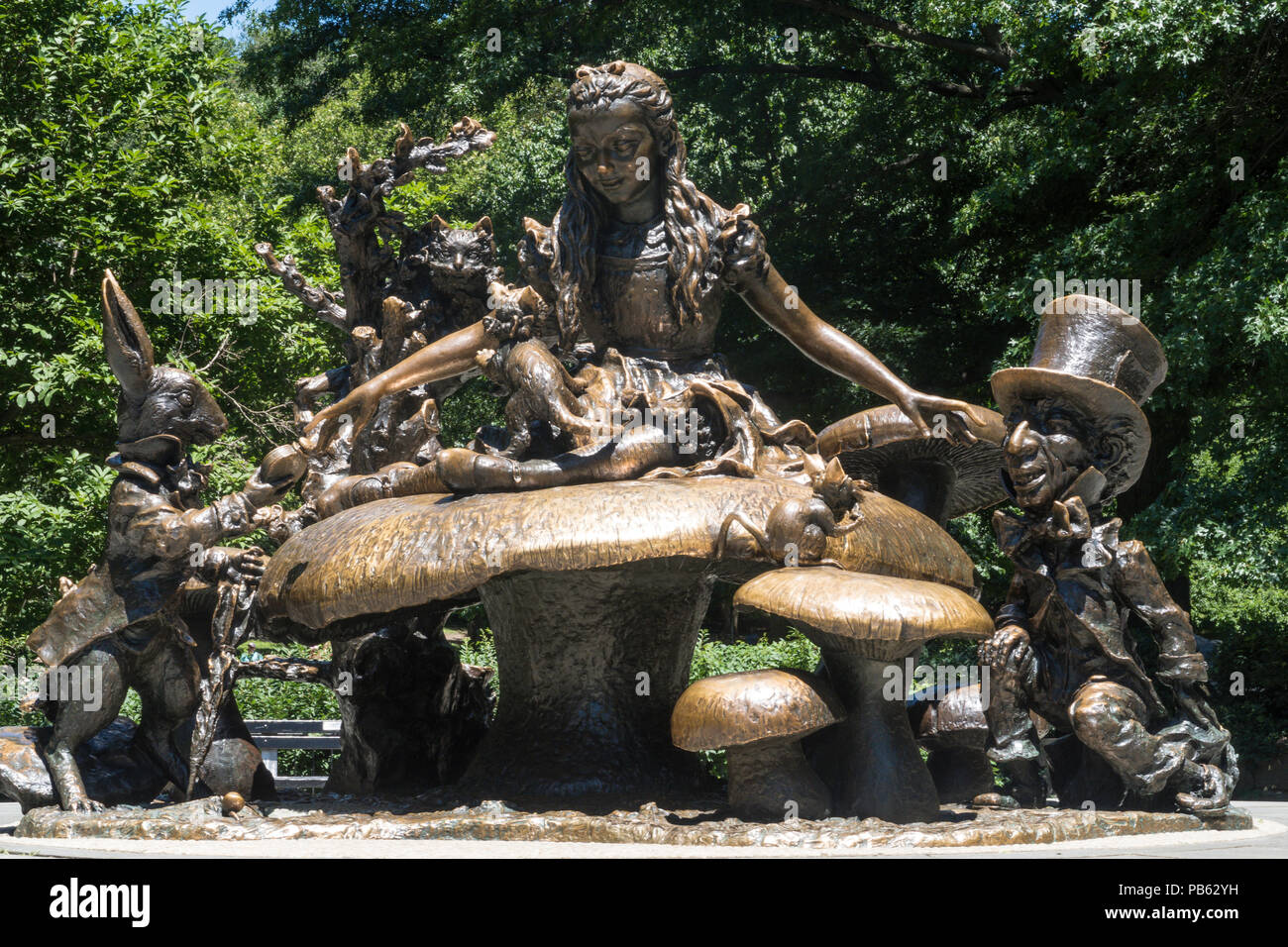 Alice im Wunderland Skulptur, Central Park, New York City, USA Stockfoto