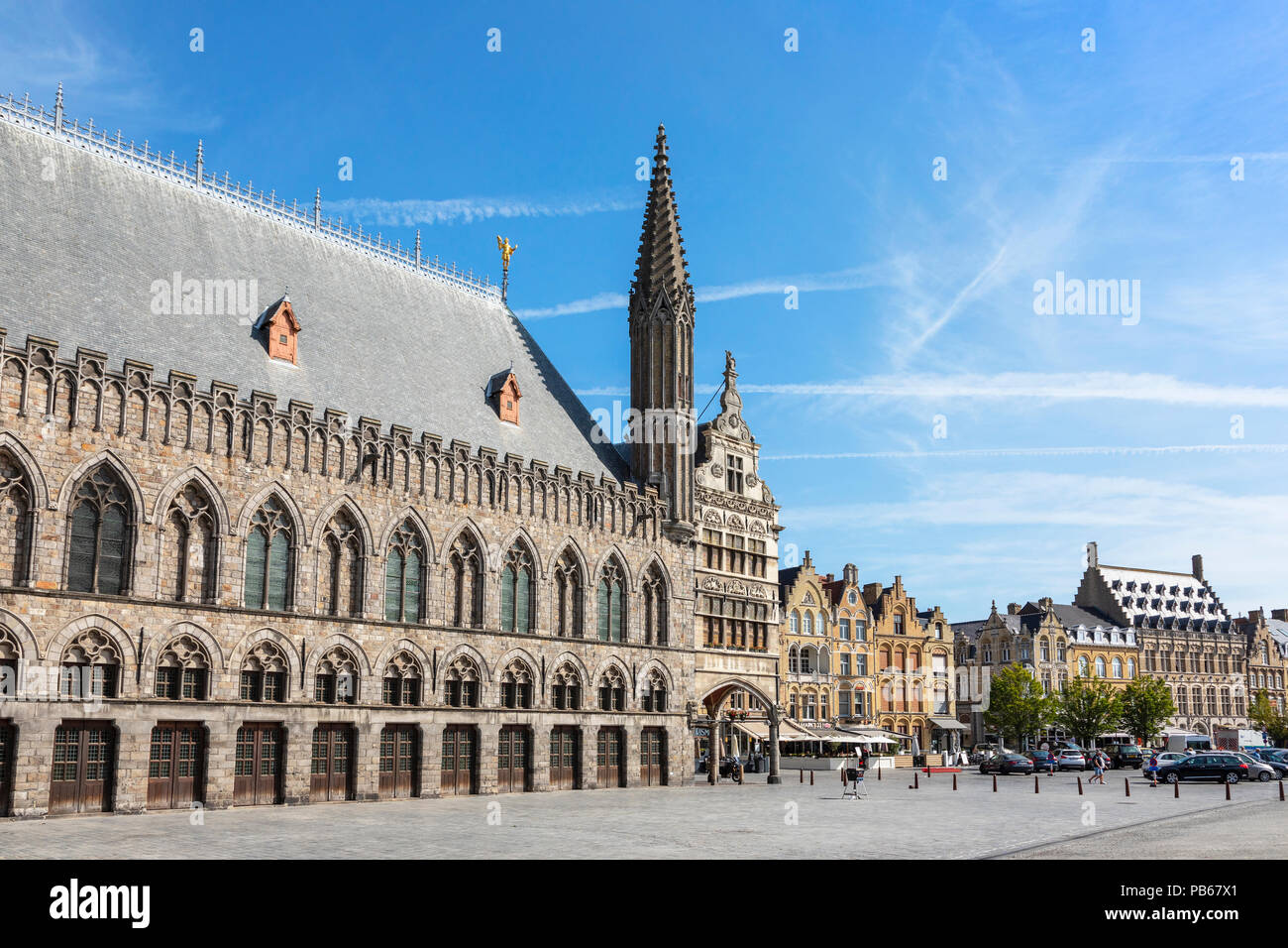 In Flanders Fields Museum, in den Tuchhallen, Grote Markt und