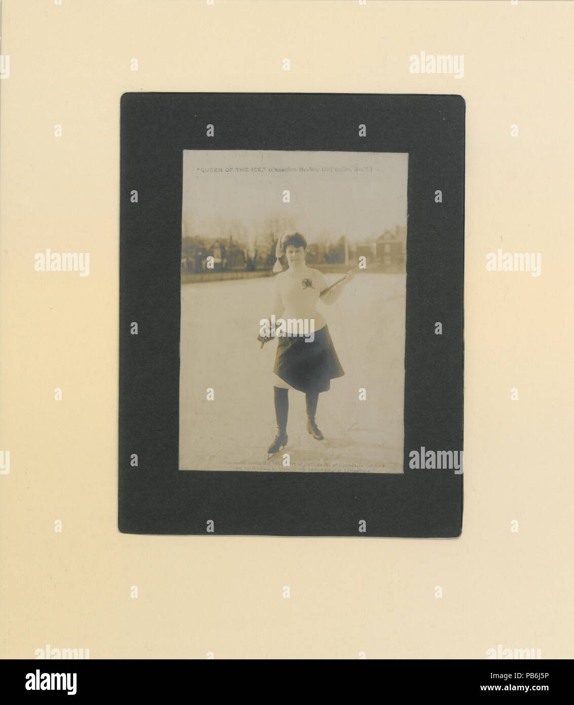 1239 Königin der Eis Canadian Hockey Mädchen Series No 2 (HS 85-10 -14562) Original Stockfoto