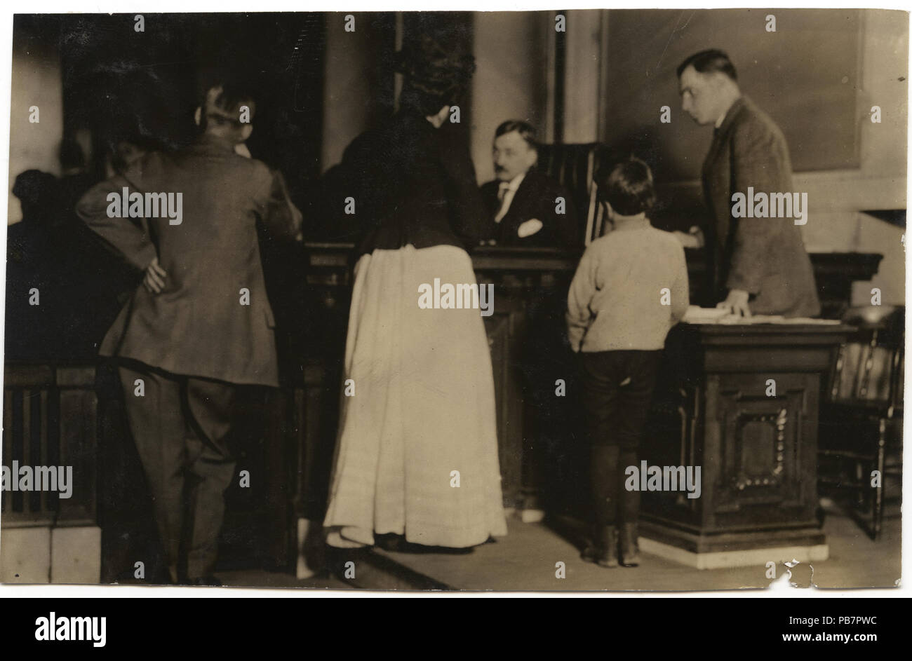 851 Jugendgericht, St. Louis, Missouri, 5. Mai 1910 - "ein acht Jahre alter Junge, aufgeladen mit dem Diebstahl eines Fahrrads." Stockfoto