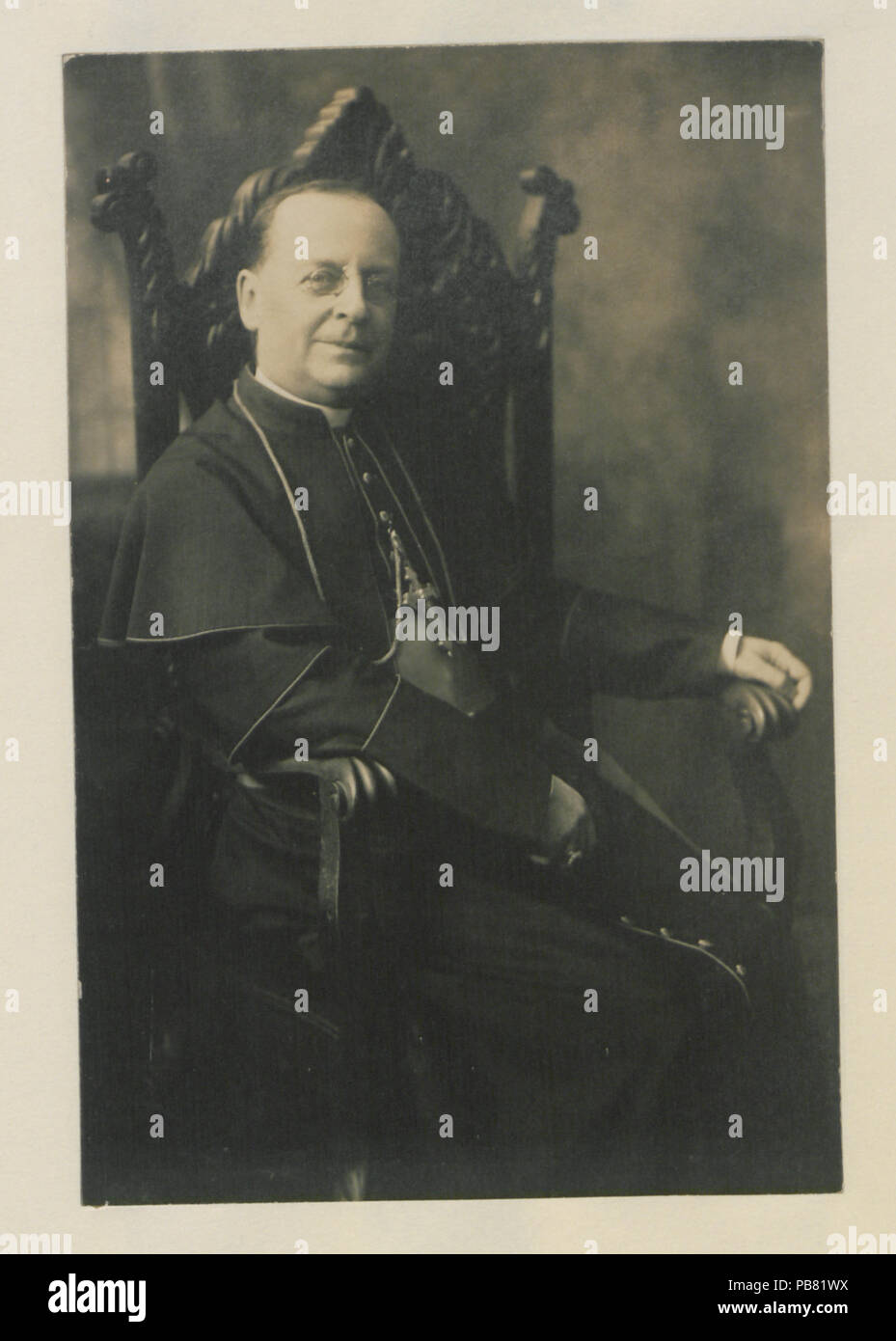 1219 Porträt, Kardinal (HS 85-10 -31819) Original Stockfoto