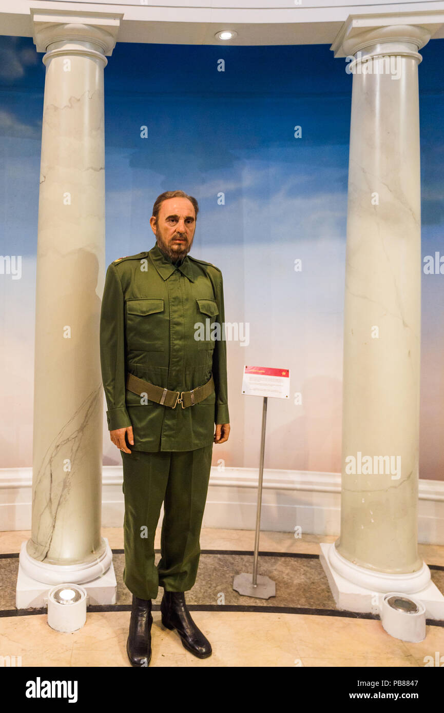 NEW YORK, USA - 22.September 2015: Fidel Castro in der Madame Tussaud Wax Museum, Times Square, New York City. Marie Tussaud wurde geboren, als Marie Grosholtz i Stockfoto