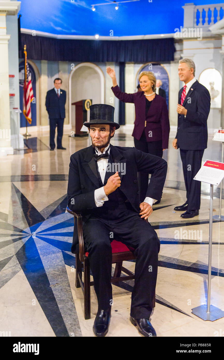 New York Usa 22 September 2015 Abraham Lincoln In Madame