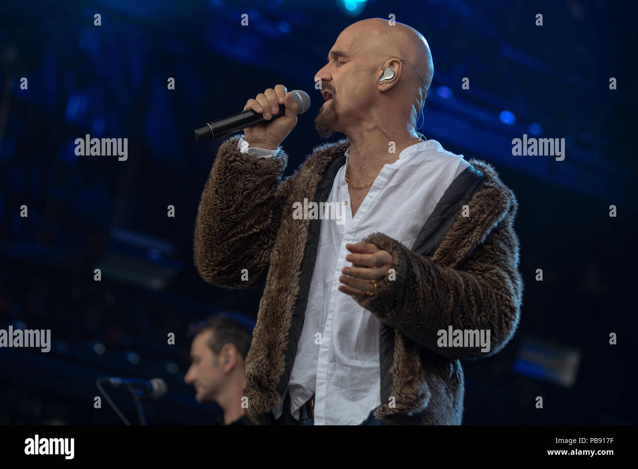 Cumbria, Großbritannien. 27. Juli 2018, Deutsch Rock Band James feturing Tim Booth, Jim Glennie, Larry Gott, Saul Davies Durchführen an Kendal, Penrith. © Jason Richardson/Alamy leben Nachrichten Stockfoto