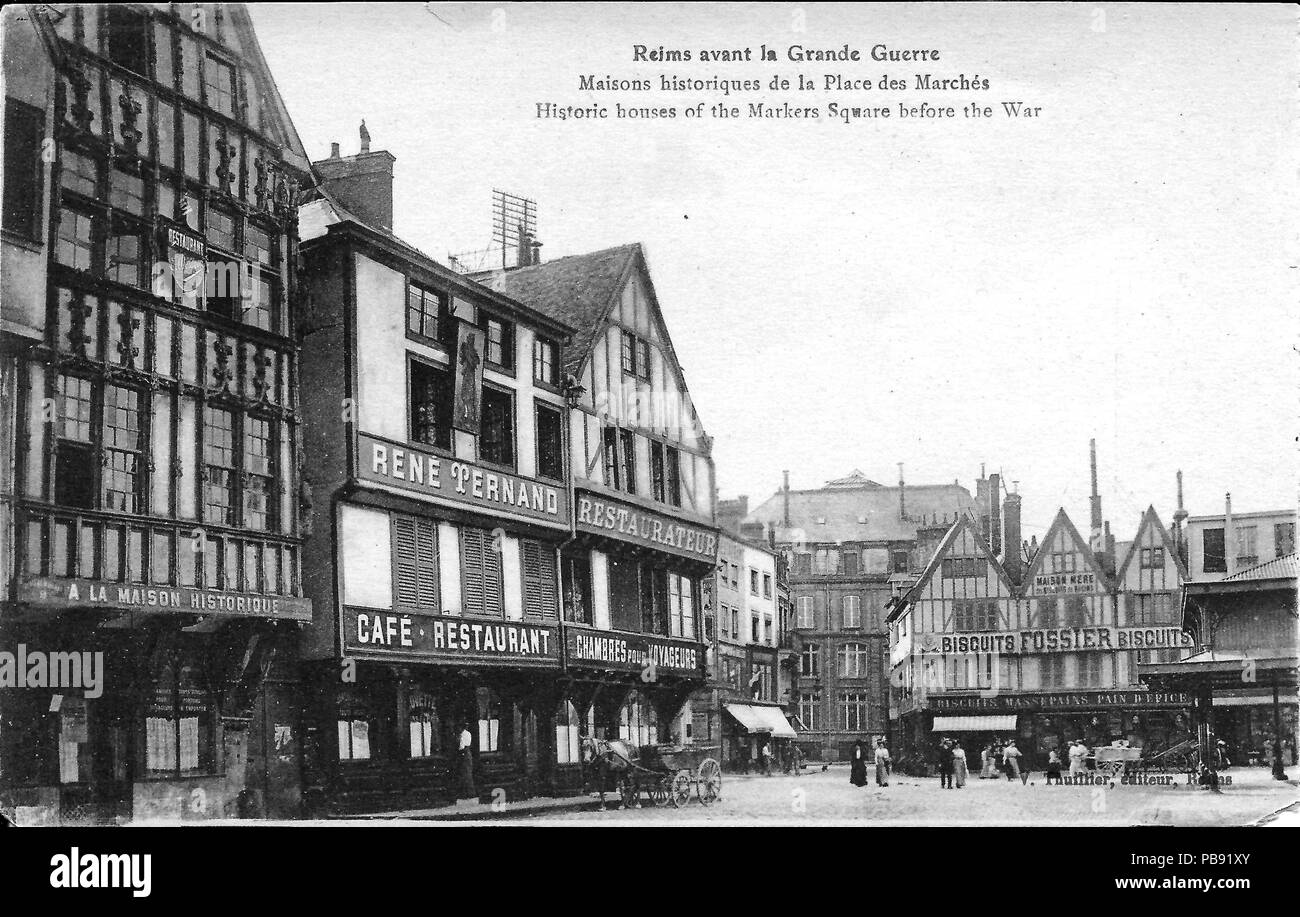 PICTURE POSTCARD : Hallstatt, place de marché pittoresque EUR 3,10