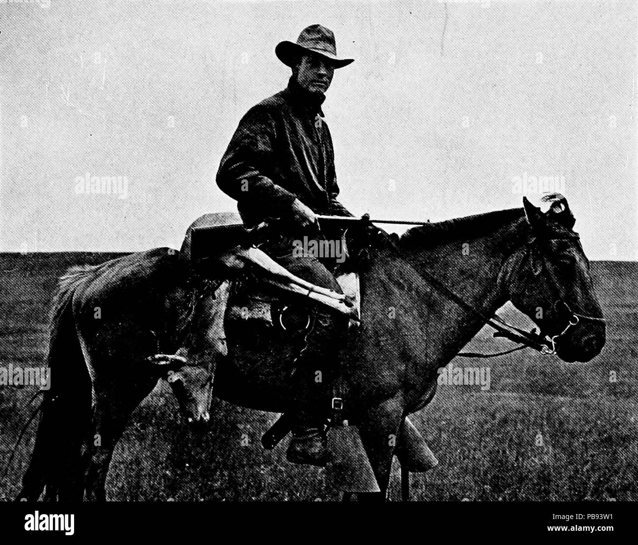 . Englisch: Foto Über von mongolischen Ebenen eines Naturforschers Konto von Chinas "Große Nordwesten". ca. 1920 1273 Roy Chapman Andrews auf Kublai Khan Stockfoto