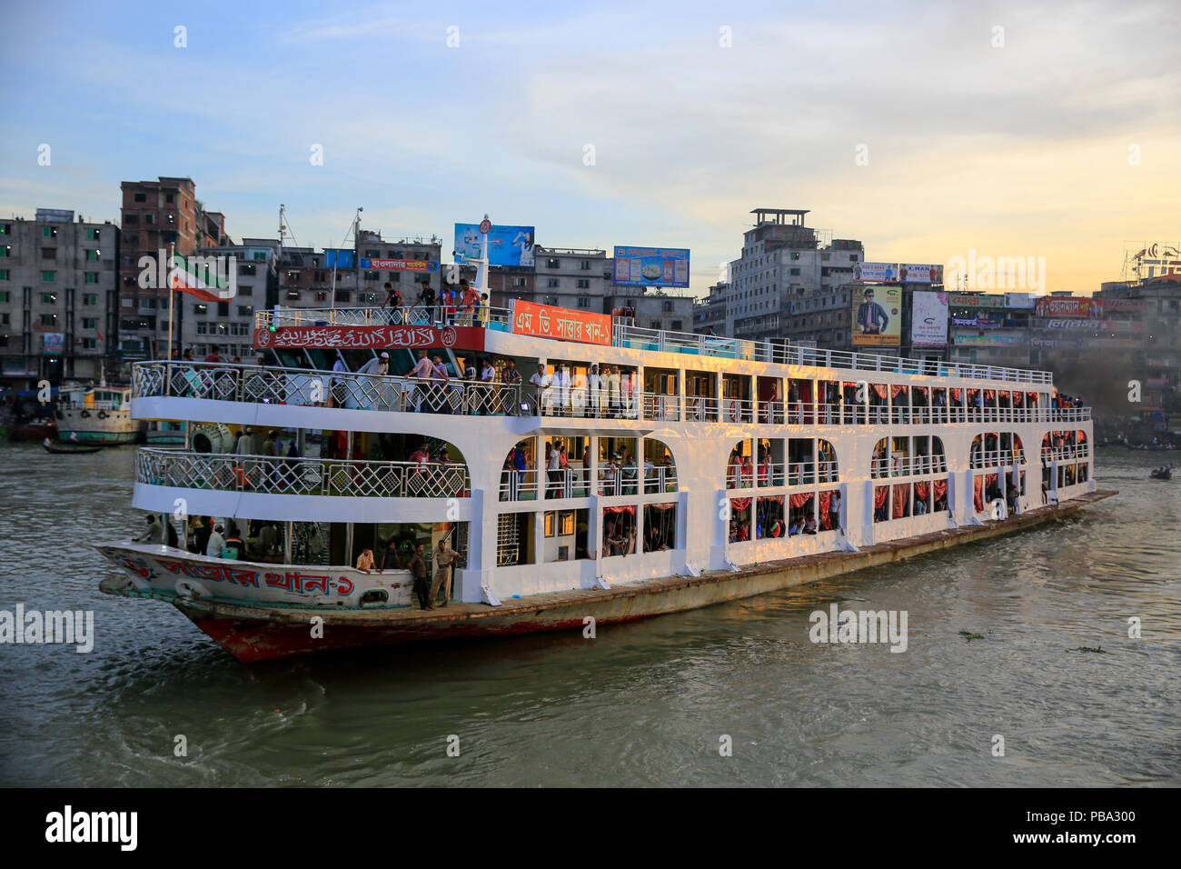 Passagier auf den Buriganga Fluss in Dhaka, Bangladesh. Stockfoto