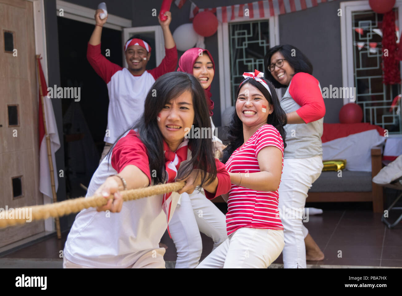 Indonesische Tauziehen Wettbewerb Stockfoto