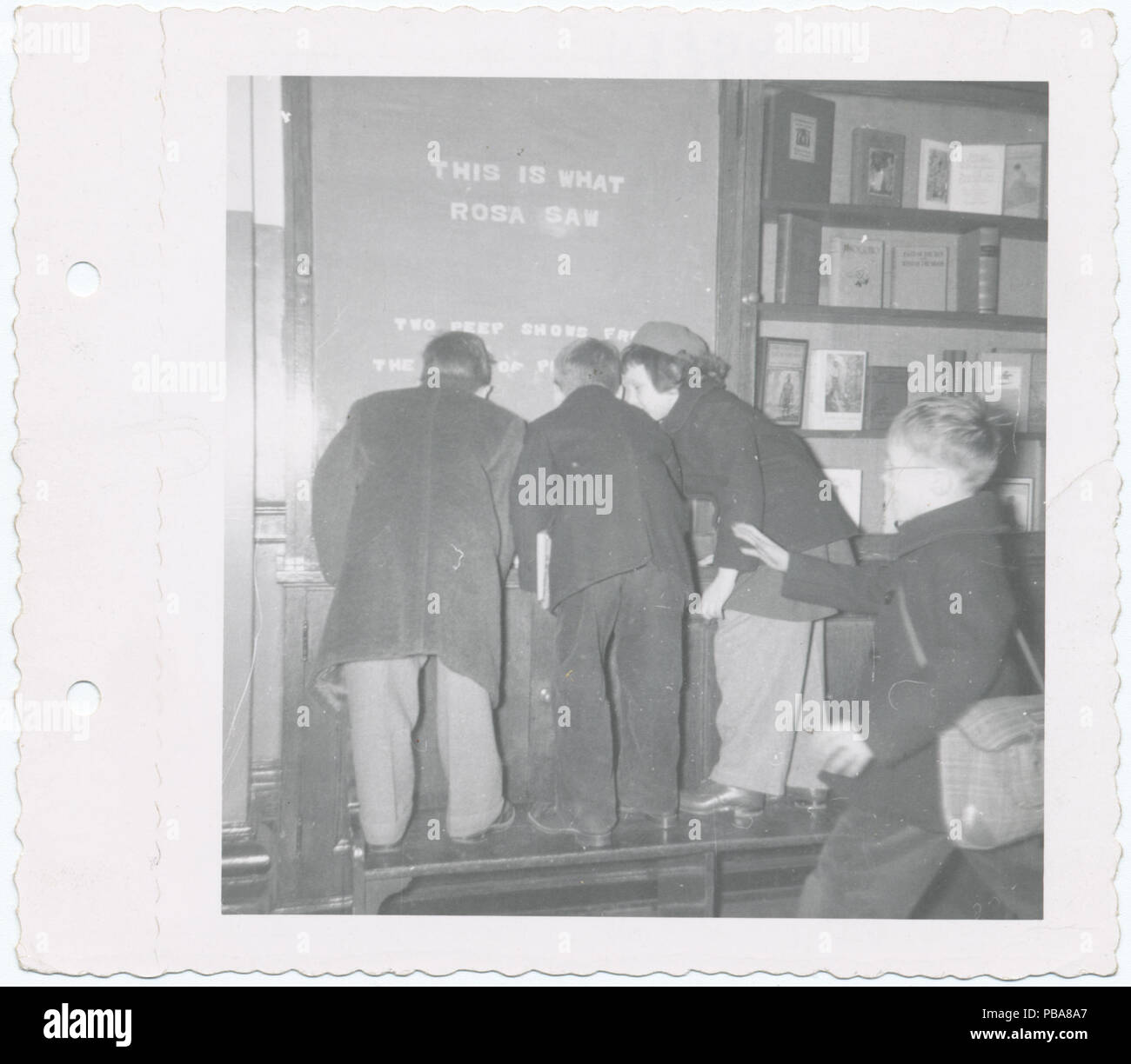 1070 Muhlenberg, Ausstellung - "Das ist es, was Rosa sah" (Nypl b 11524053-1252922) Stockfoto