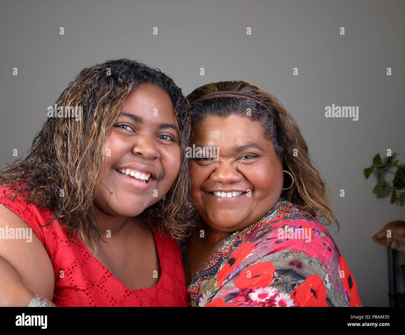 Mutter, 56 und Tochter, 21, Tucson, Arizona, USA. Stockfoto