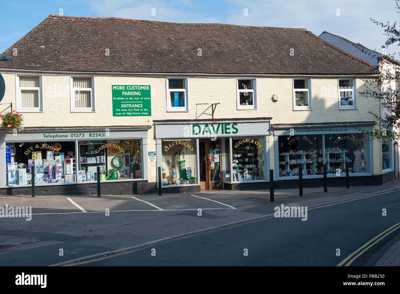 Davies von Westbury, ein eisenhändler Store in Westbury, Wiltshire, UK. Stockfoto