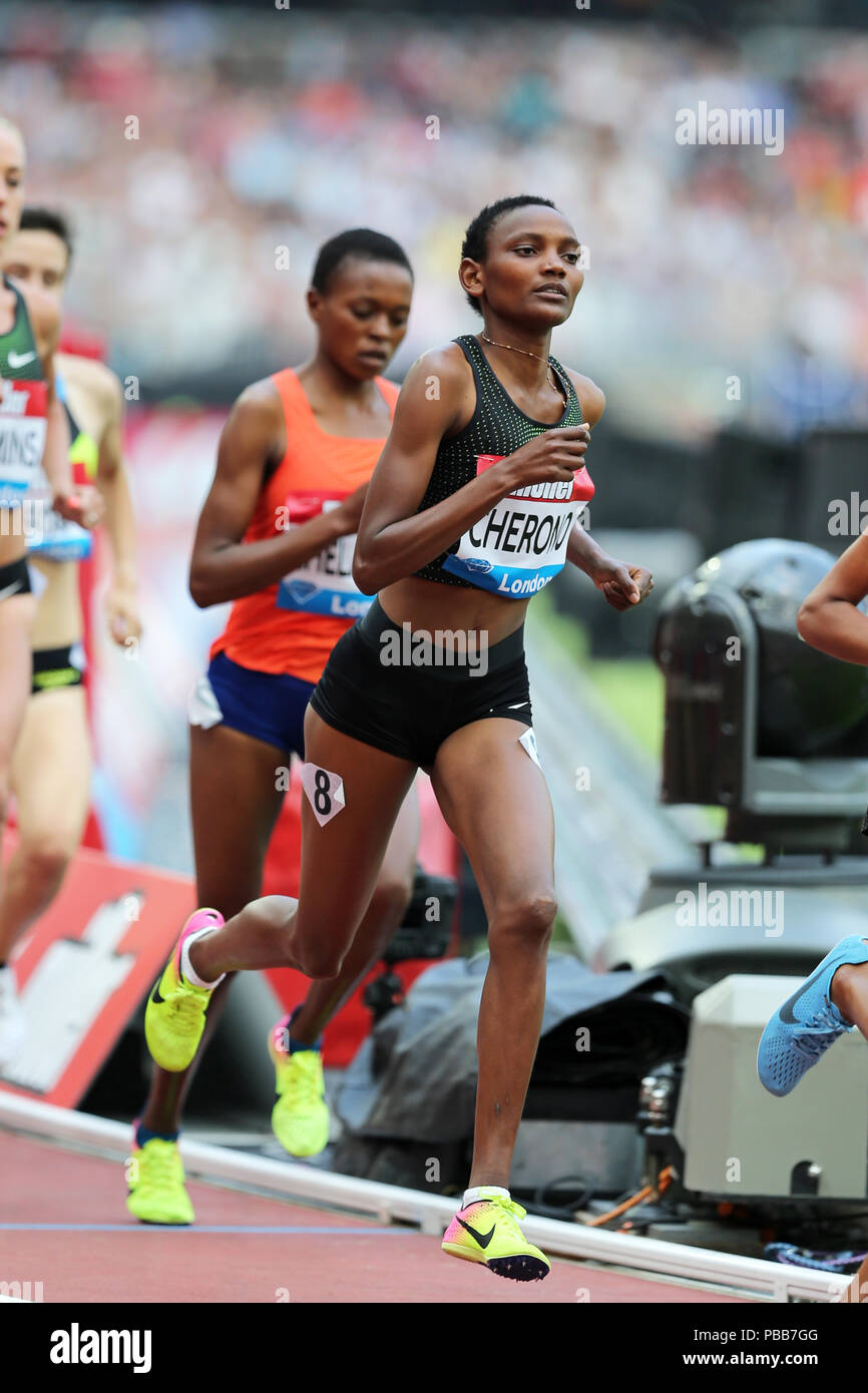 Eva CHERONO (Kenia) in der Frauen 3000m-Finale bei den 2018, IAAF Diamond League, Jubiläum Spiele, Queen Elizabeth Olympic Park, Stratford, London, UK konkurrieren. Stockfoto