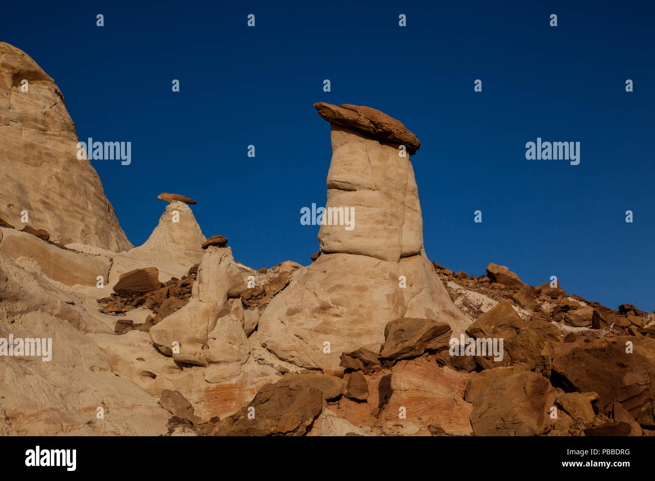 Fliegenpilze Bildung im Grand Staircase Escalante NM Stockfoto