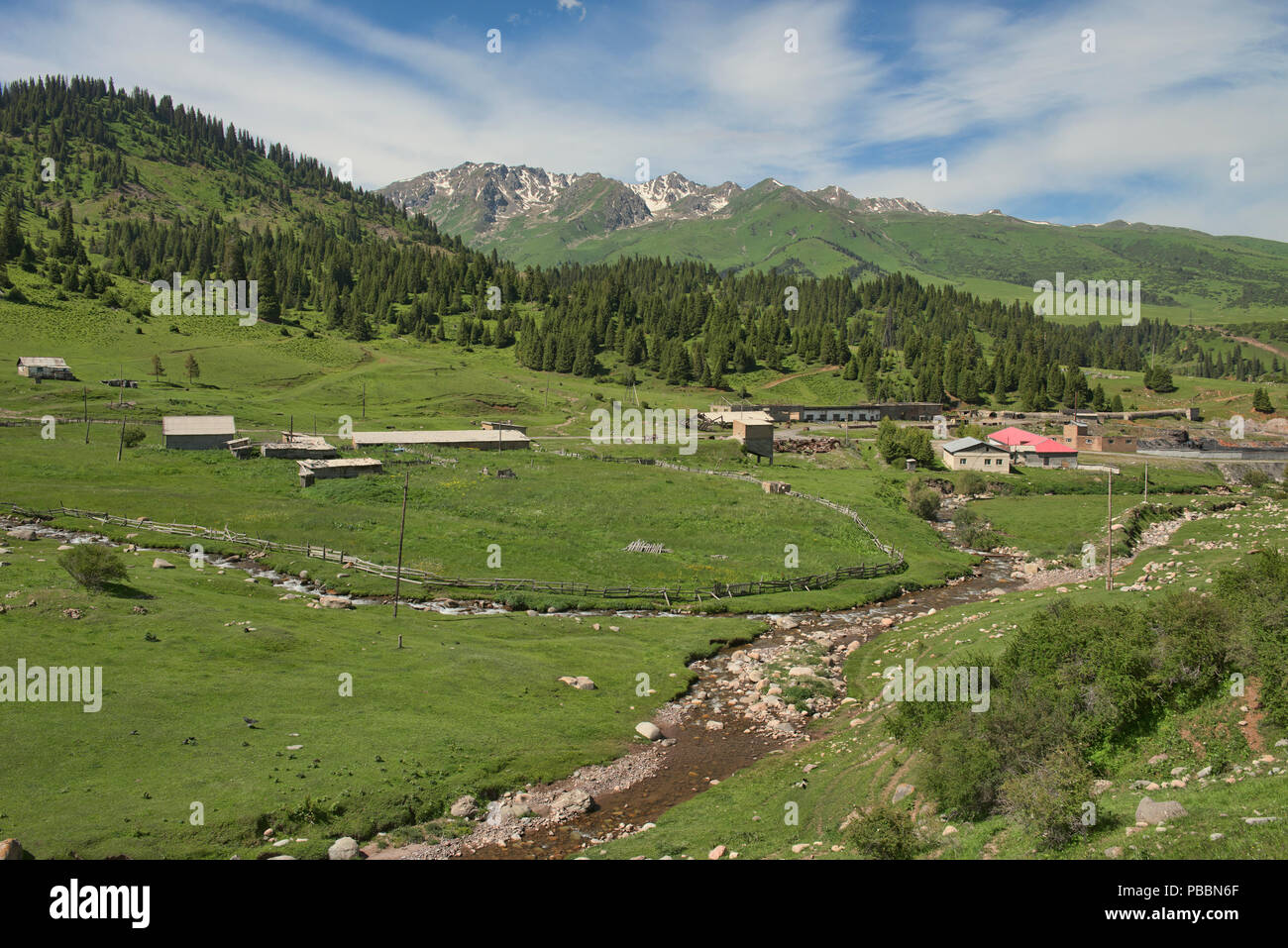 Die alte Mine in Jyrgalan, Kirgisistan Stockfoto