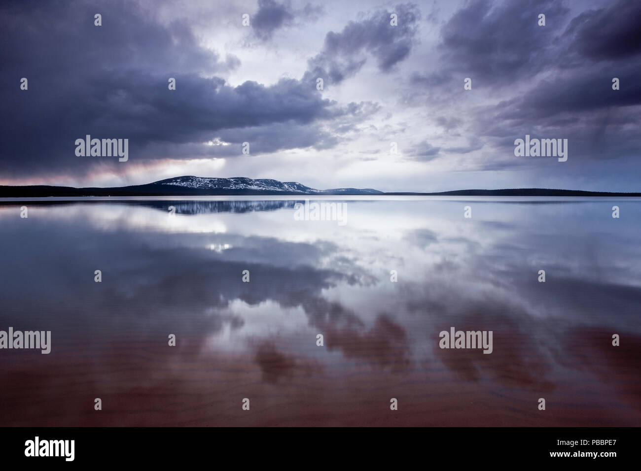 See Pallasjärvi in Pallas-Yllästunturi-Nationalpark, Munio, Lappland, Finnland Stockfoto