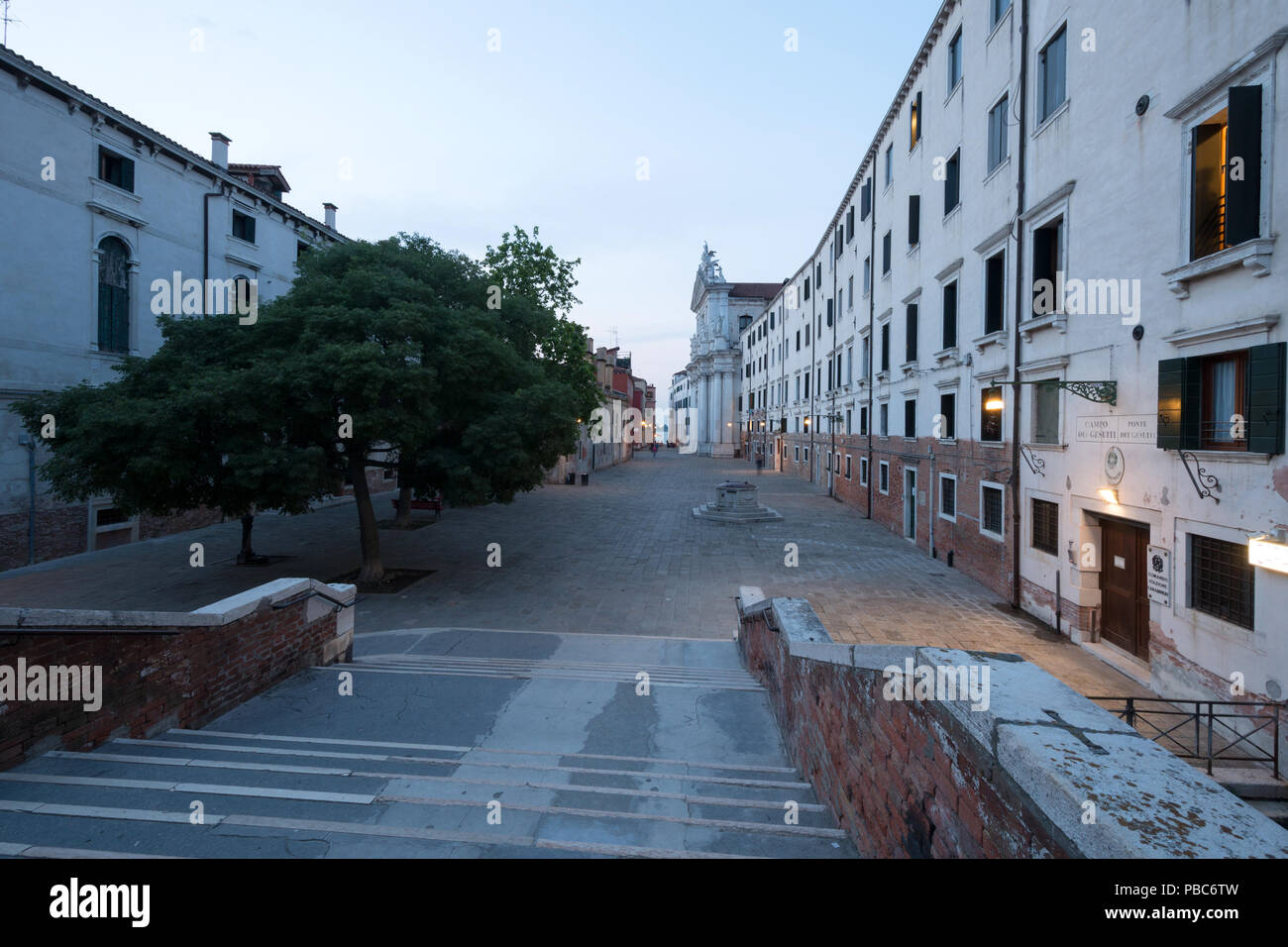 Cimitero dei gesuiti Fotos und Bildmaterial in hoher Auflösung Alamy