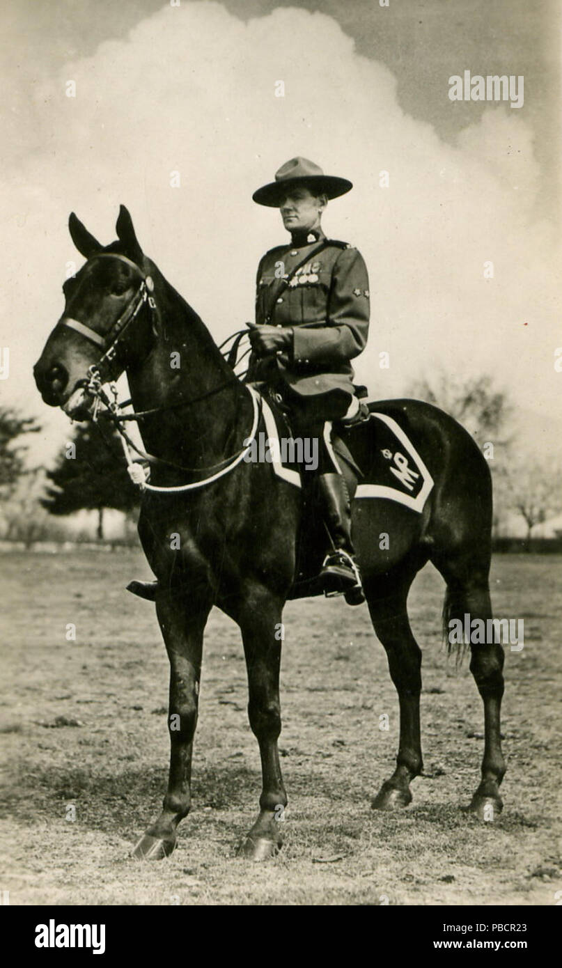 . Postkarte von Royal Canadian Mounted Police Officer. ca. 1920 1221 Postkarte RCMP Polizei Stockfoto