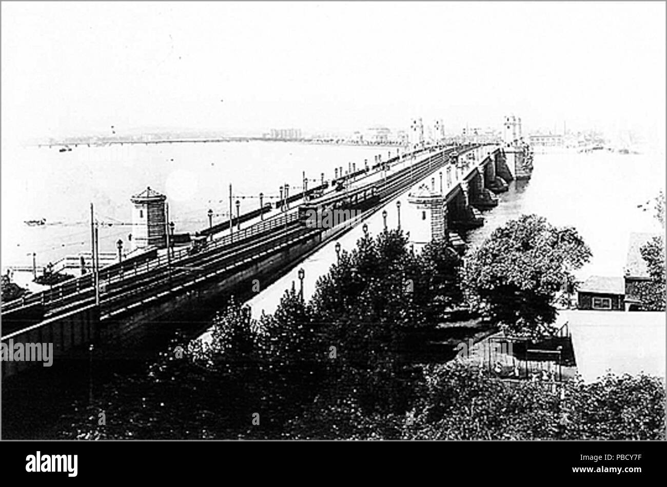 1249 Rote Linie auf Longfellow Bridge 1912 Stockfoto
