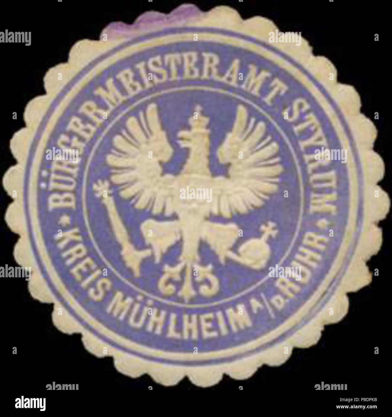 Alte Briefverschlussmarke aus Papier, welche seit ca. 1850 von Behoerden, Anwaelten, Notaren und Firmen zum Verschliessen der Post verwendet wurde. 1332 Siegelmarke Bürgermeisteramt Styrum Kreis Mühlheim-Ruhr W 0382681 Stockfoto